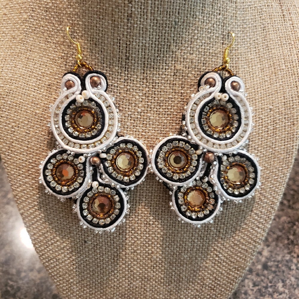 "Illusion" handmade dangle earrings